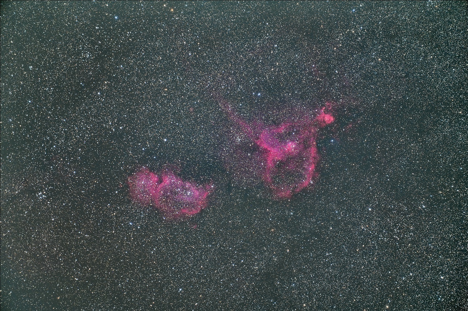 ＮＩＫＫＯＲ Z ７０-２００mm f/２．８ＶＲ Sで撮影したハート星雲＆胎児星雲 （ＩＣ１８０５＆ＩＣ１８４８）: 星三昧