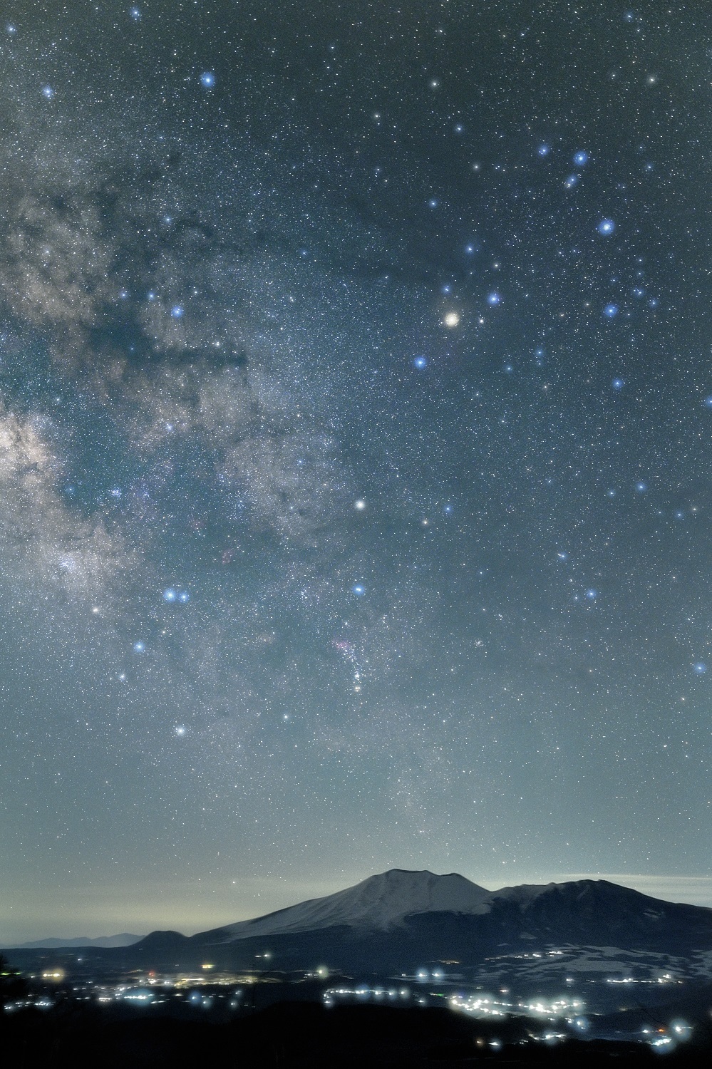 星景写真（さそり座の南中と浅間山） 星三昧